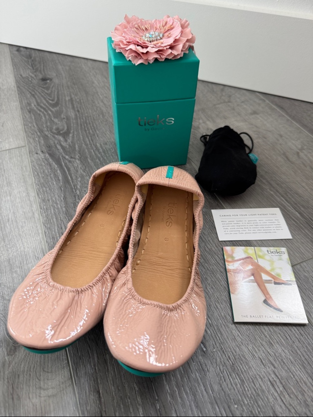 Tieks Women's Ballet Flat in Blush Pink Patent leather BNIB Sz 8